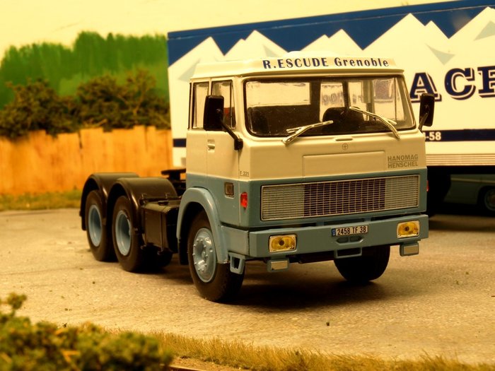 Hanomag Escudé 003.JPG