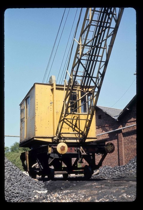 Grue à Charbon sur Rails, Fontaine le Dun Juil 71-3.jpg