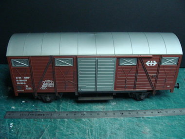 Le wagon à "mettre en boite"