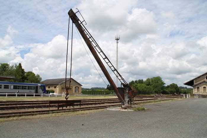 Grue PO 1 St Yriez correze  juin 2010 [origine].JPG
