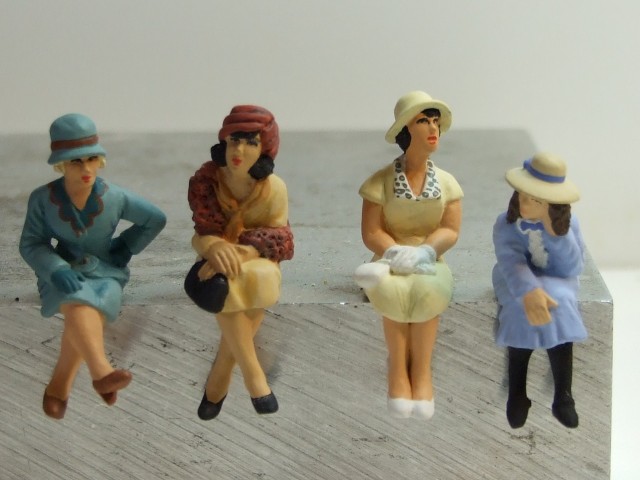 Figurines pour voiture voyageurs en Oe 002.JPG