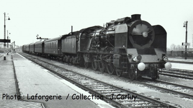 LAONTRAINLD211%20(2).jpg