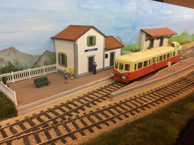 La gare de Sère HAUT. Picasso RV Sénédot (raccourci, prévu 3 rails transformé)