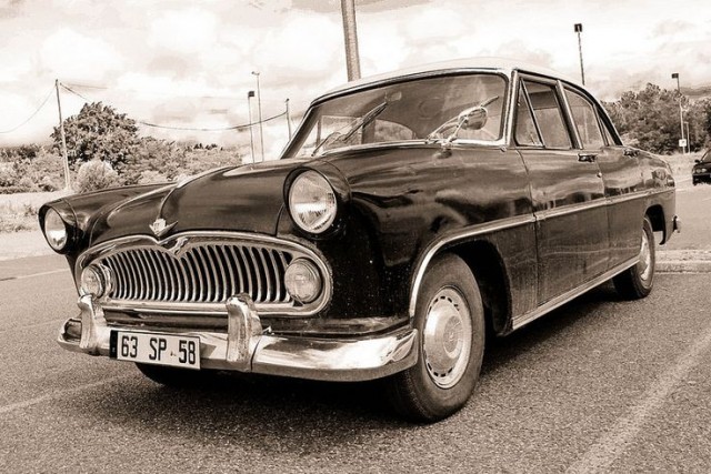 simca vedette 56.jpg