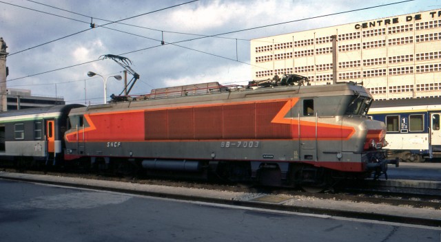 BB 7003 1981-01.jpg