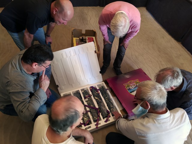 Un coffret MTH déchaîne les passions.jpg (7.83 Mio) Vu 2541 fois Un coffret MTH déchaîne les passions