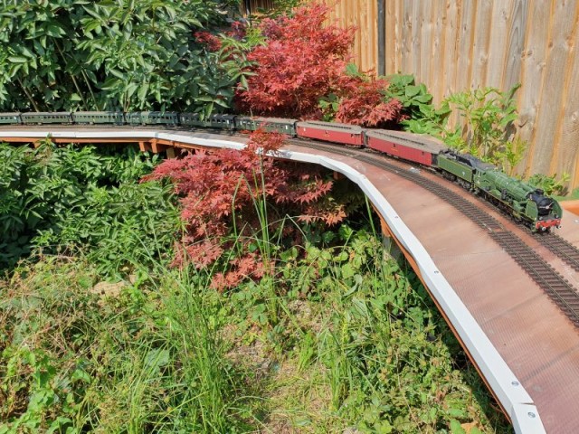 gdn2.jpg