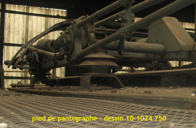 pied de pantographe.JPG