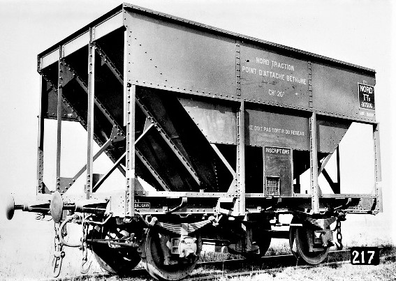 k278-wagon-trémie-à-combustibles-nord (2).jpg