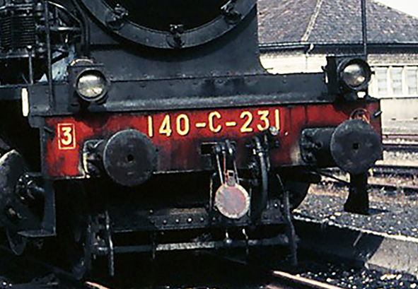 Lanterne Elec 50 AV SNCF-4w.jpg