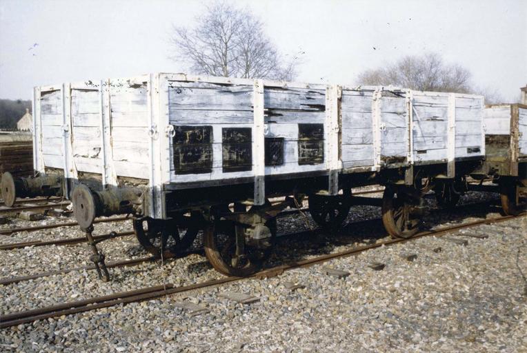 sap83_72w00497_p.jpg