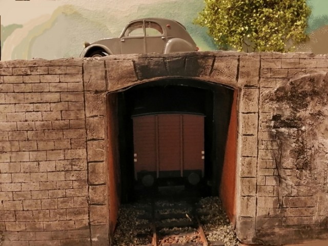 tunnel 5.jpg