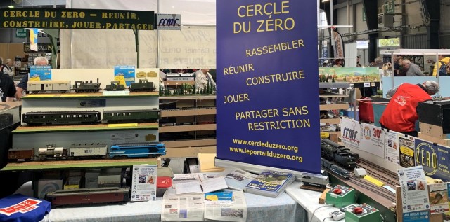 Stand CDZ, petit largeur 2m !