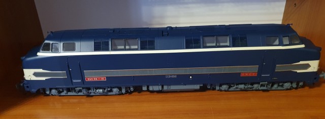 Lemaco SNCF 060 DB 10, bleu roi.jpg