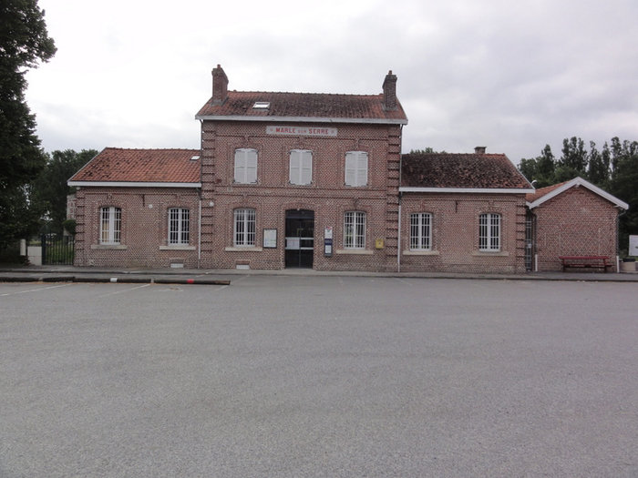 Marle-sur-Serre_(Aisne)_gare.jpg