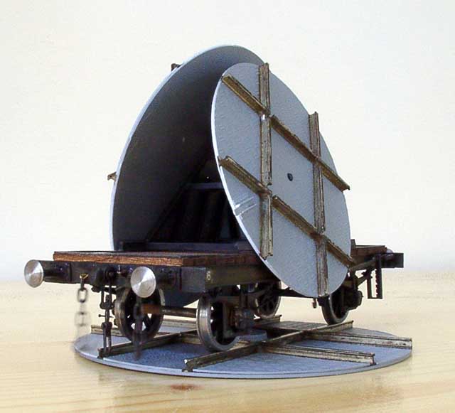 Wagon pupitre N° 300067 Q  Glaces et verres spéciaux de BOUSSOIS (Châssis OSM)<br />Construction Pierre MIGUEL