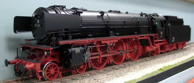 Splendide BR01 Umbau DB (nouvelle chaudière) époque III de KISS. François BOZON.