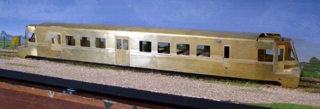 Voici un travail de Philippe TOURON, qui monte le kit de l'autorail STANDART d'Haxo Modele