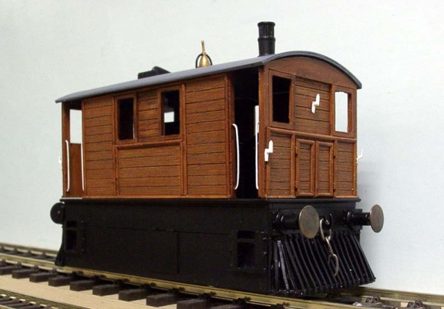 Cette locomotive bi-cabine Y6 pour tram est une anglaise construite en 1909.<br />Le modèle tout monté à 150 livres anglaises soit environ 250 € port compris. Bon fonctionnement dû, semble-t-il, à l'utilisation d'un châssis d'origine ETS (site = http://www.ets.cz ). Fabriqué par SKYTREX  site = http://www.skytrex.com .<br />Modèle présenté par Patrick SMAGGHE.