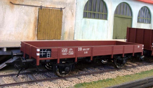 LENZ-wagon_plat.jpg