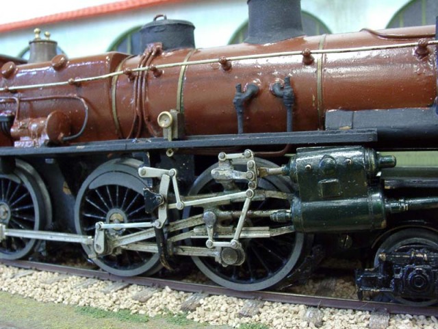 MUNIER-230D-bielles.jpg