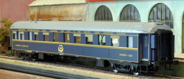Voiture restaurant MTH, une des voitures du coffret de 5.
