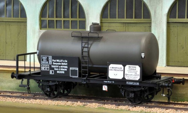 Wagon citerne produits chimiques de CMF (Aldo Stuardi).