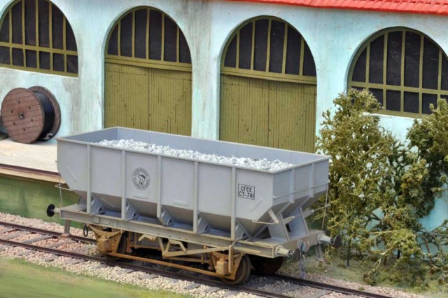 Kit plastique (pour l'essentiel) de Parside Dundas, cette trémie charbon est détournée en trémie ballast sur le CFCE (Chemin de Fer de Coudekerque Embranchement). Montage Christian Toursel.