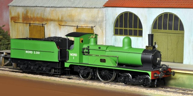 Cette 2-301 Nord, est une 211 à tender séparé. Amenée par Pierre, c'est une fabrication intégrale de Derek Lucas, grand modéliste britannique disparu. La motorisation est logée dans le tender est provient de chez Atlas.