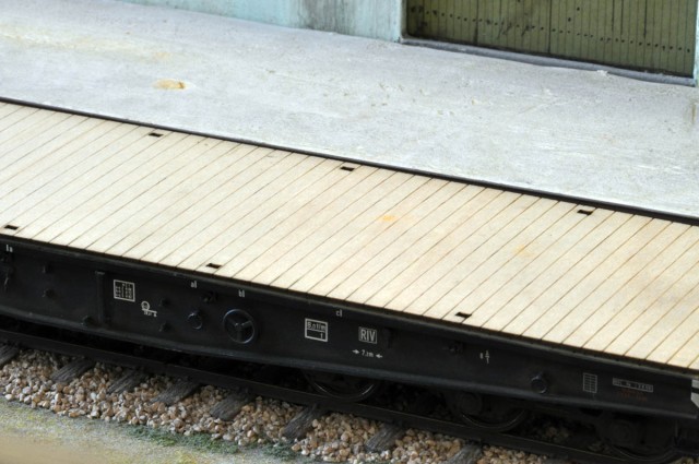 Voici l'aspect du plancher neuf simplement posé.