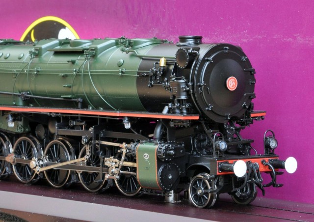 150 X MTH sortie de boîte. Christian T. est fier de cette machine qui s'assortira bien avec ses nombreux wagons marchandises.