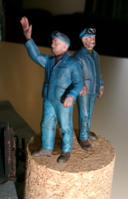 figurines1.JPG