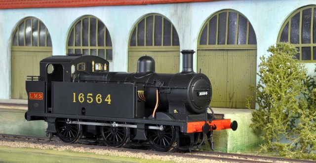 JINTY du LMS (London Midland and Scottish Railway de 1923 à 1948), qui traversa la Manche vers 1944, et dont 3 exemplaires devinrent 030 TW pendant quelques années sur la région 2 (Nord).