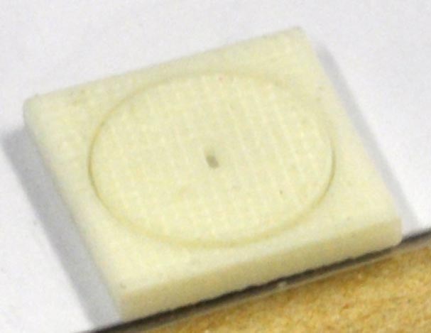 Il est difficile de distinguer les plaques gravées car tout est de la même teinte. Mais les reliefs sont bien présents !
