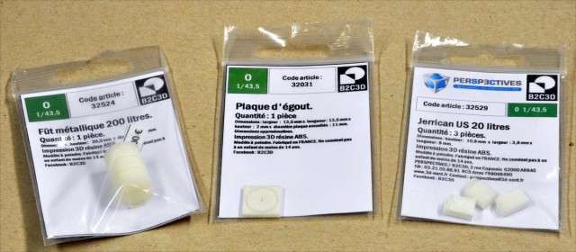 Nouveau venu dans l'impression 3D, B2C3D est basé à Arras. S'il a débuté par du HO, la transposition au 1/43,5 est simple pour beaucoup des pièces. Ces sachets sont vendus 2 € pièce. C'est dans la norme. Les produits sont finement imprimés.