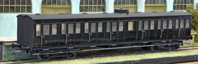A7ty 821<br /><br />Série Apy 1 à 75 puis A7ty 801 à 874 - Construite par Lunéville (Société Lorraine de Lunéville qui deviendra en 1897 Société de Dietrich et Compagnie de Lunéville) en 1908 - Voitures à couloir latéral partiel.<br /><br />Modèle FOURNEREAU d’avant-guerre. En cours de restauration (marquage plus actuels et pièces de détaillage à venir : portes lanternes, cabots, etc).<br />Vue coté compartiments.