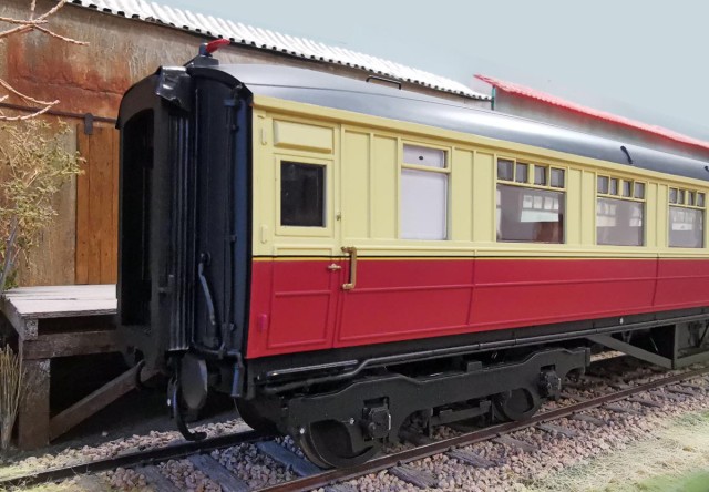 Hattons propose trois modèles différents : un véhicule de chaque type - Brake Composite Corridor 24068, Open Third 23956 et Third Corridor 23896. Chaque type de véhicule est également disponible sans numéro.