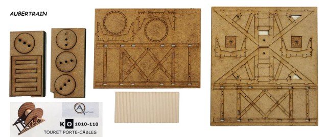 Le porte-touret est une production Aubertrain en carton découpé au laser, acquis à RAILEXPO à Dreux (entre 15 € et 20 €). reste à le monter...