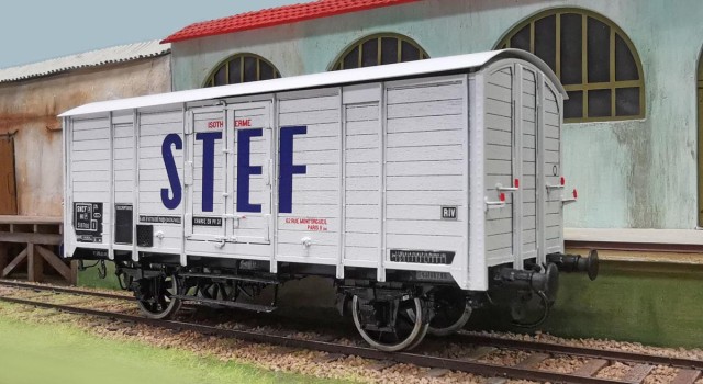 Wagon OCEM isotherme STEF ; kit laiton et bois diffusé par le Cercle du Zéro. Commencé fin 2020, il a fallu de la patience pour réaliser ce défi. Merci au Cercle d'avoir proposé ce kit.
