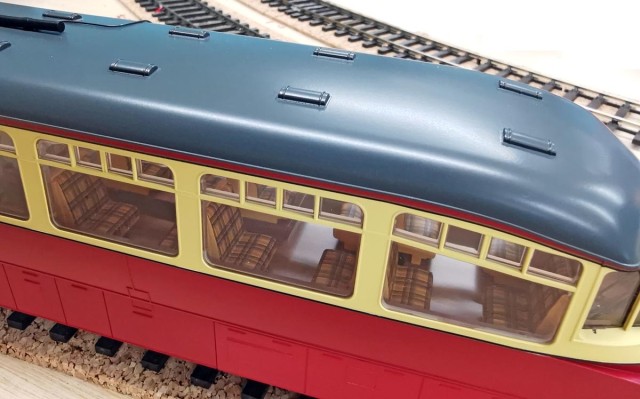 Le modèle présenté est de conception Dapol, en époque British Railways.<br /><br />Digitalisé et sonorisé, fin 2023 à 480 £ (ou 560 €).