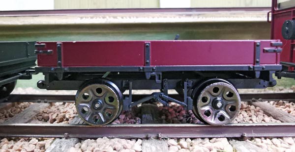 La draisine est livrée avec un lorry, et deux types de lorrys supplémentaires sont disponibles au prix fou de £ 23,55 ou £ 25,00.
