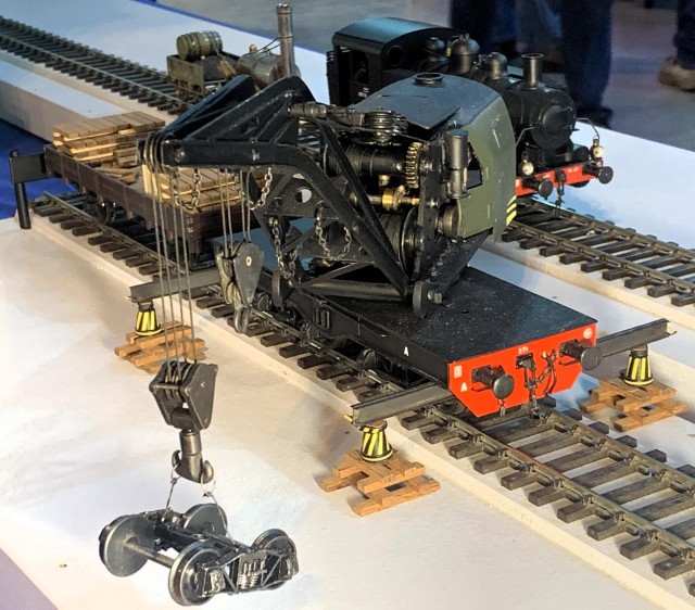 Grue sur rail fonctionnelle (DCC)