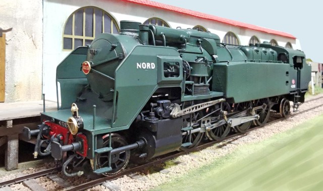 Cette machine est le résultat de la transformation d’une 141TC METROP SNCF en une 4.1200 NORD. Au départ, j’ai acheté cette machine qui était endommagée.