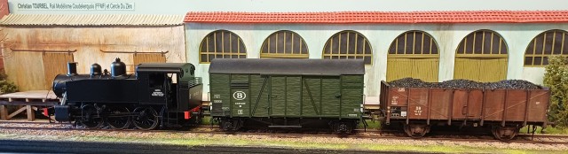 Toujours Francis avec un ensemble de trois wagons (tracté par la 030 TU de Loïc !)