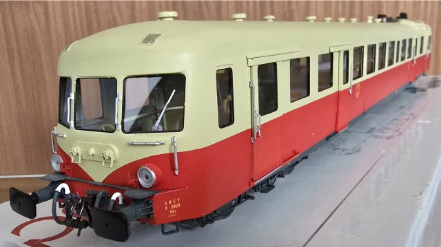 X 2829 copie.jpg