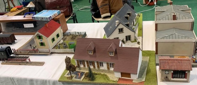 Bâtiments en kit construits par Bernard