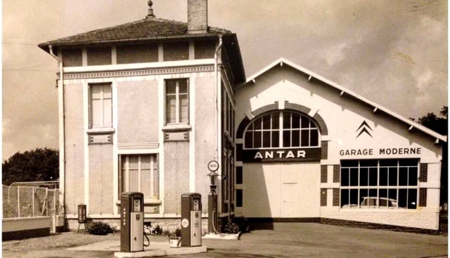 10 garage ancien citroen.jpg