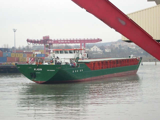 sea-river-coaster.jpg