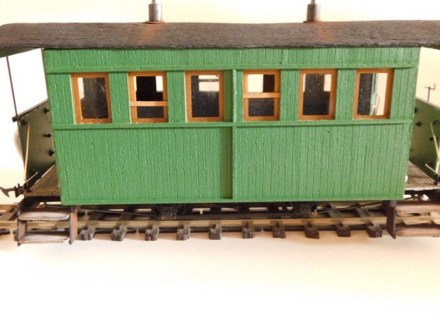 Finition wagon voyageurs 1.35 (4) 005.JPG