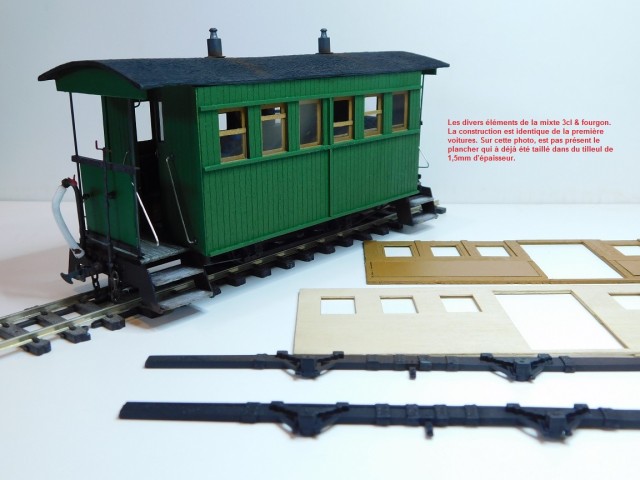 Finition wagon voyageurs 1.35 (4) 003.JPG